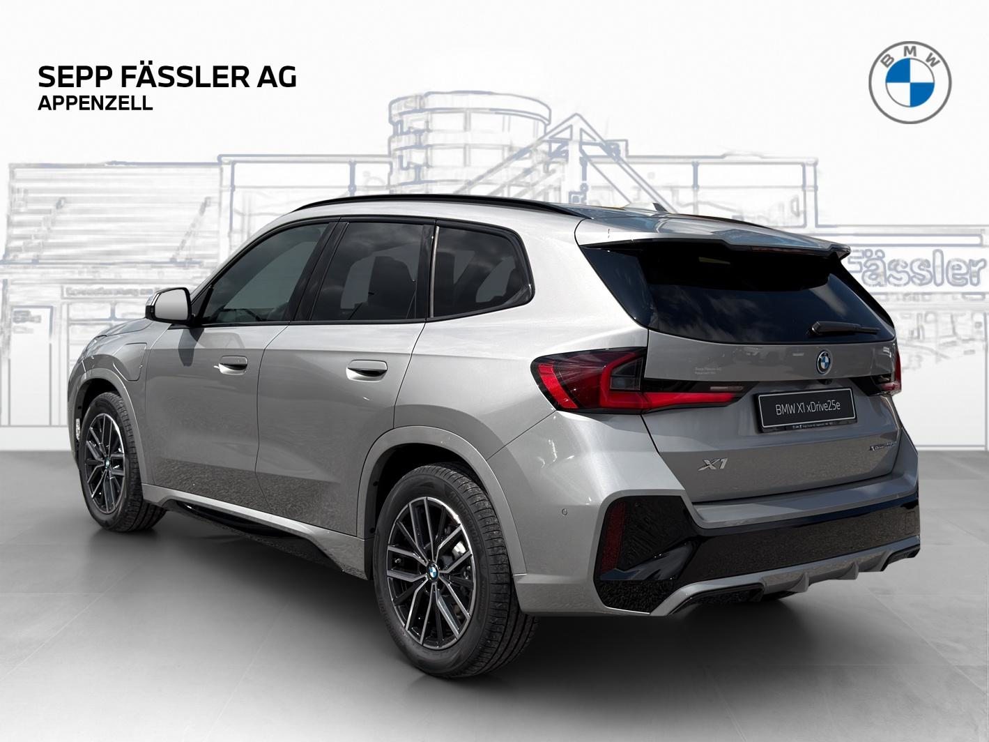 BMW X1 25e xDrive, Hybride Rechargeable Essence/Électricité, Voiture nouvelle, Automatique - 3