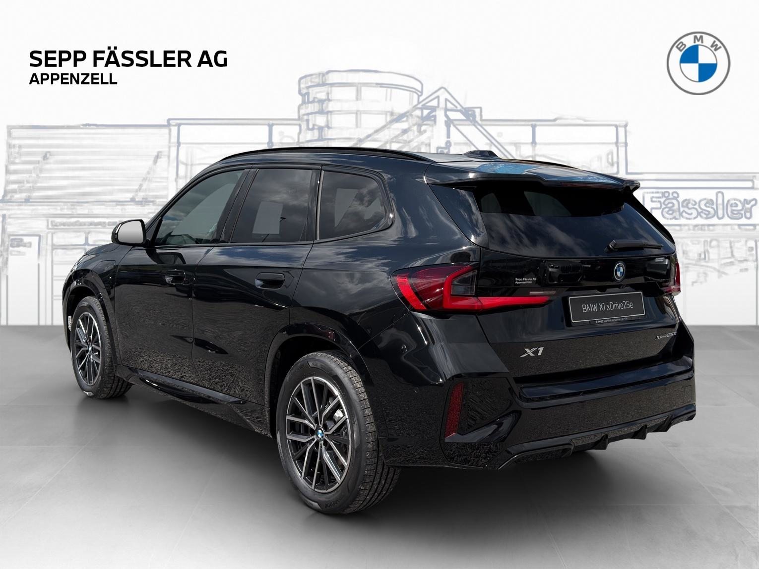 BMW X1 25e xDrive, Hybride Rechargeable Essence/Électricité, Voiture nouvelle, Automatique - 3