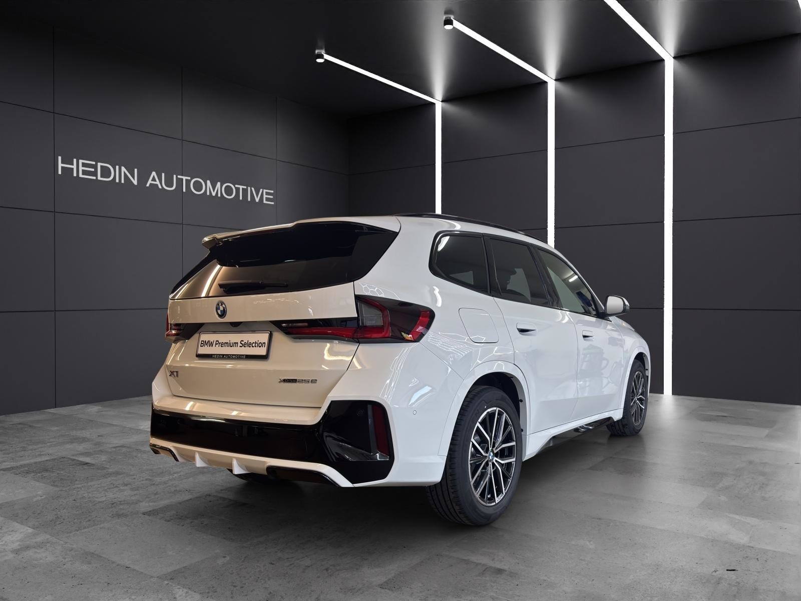 BMW X1 25e xDrive, Plug-in-Hybrid Benzina/Elettrica, Auto nuove, Automatico - 5