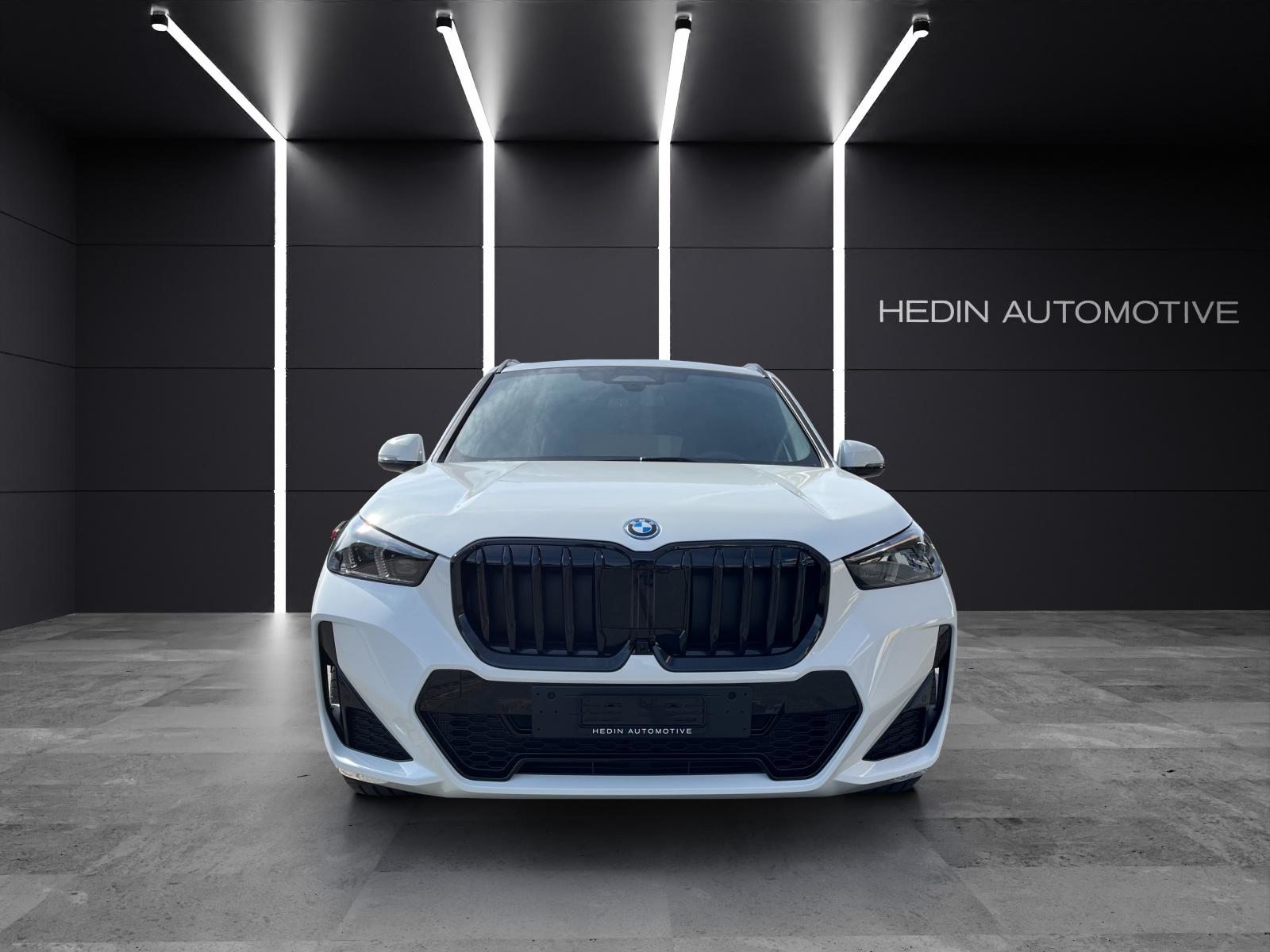 BMW X1 30e xDrive paddles, Hybride Rechargeable Essence/Électricité, Voiture nouvelle, Automatique - 7