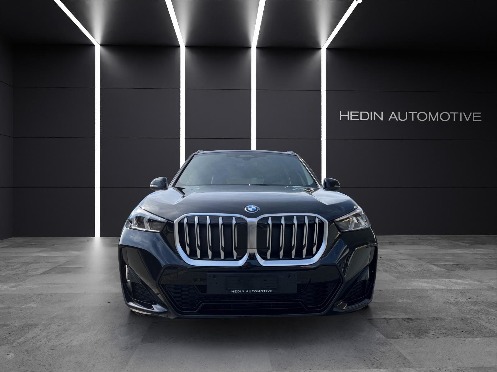 BMW X1 30e xDrive paddles, Hybride Rechargeable Essence/Électricité, Voiture nouvelle, Automatique - 7