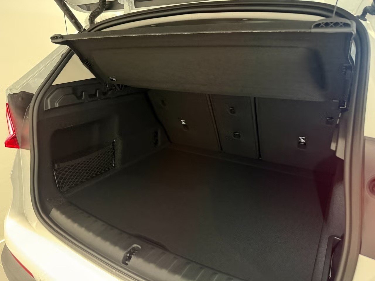 BMW X1 25e, Plug-in-Hybrid Petrol/Electric, New car, Automatic - 6