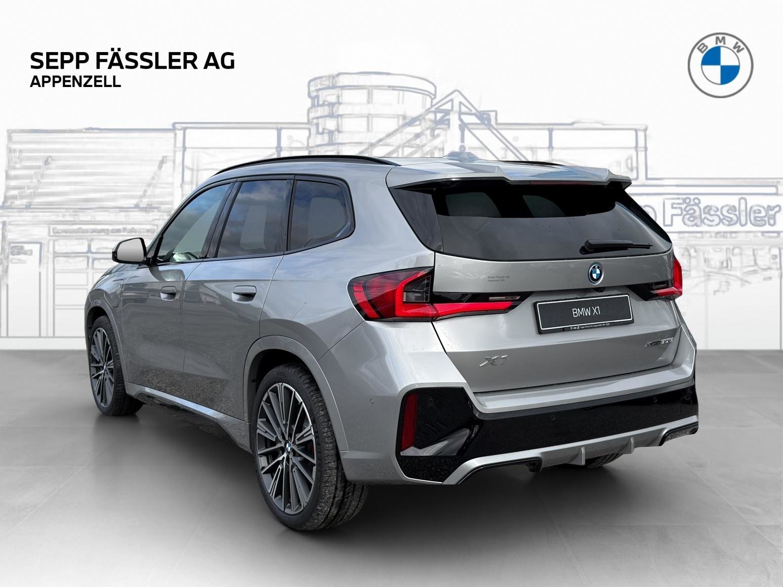 BMW X1 30e xDrive, Plug-in-Hybrid Petrol/Electric, New car, Automatic - 3