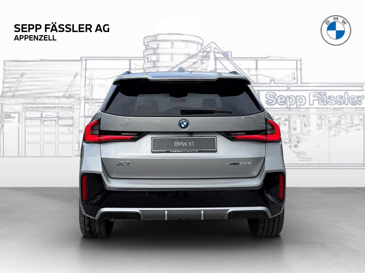 BMW X1 30e xDrive, Plug-in-Hybrid Petrol/Electric, New car, Automatic - 4