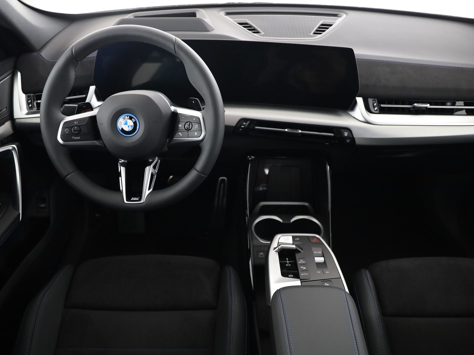 BMW X1 30e xDrive paddles, Hybride Rechargeable Essence/Électricité, Voiture nouvelle, Automatique - 6