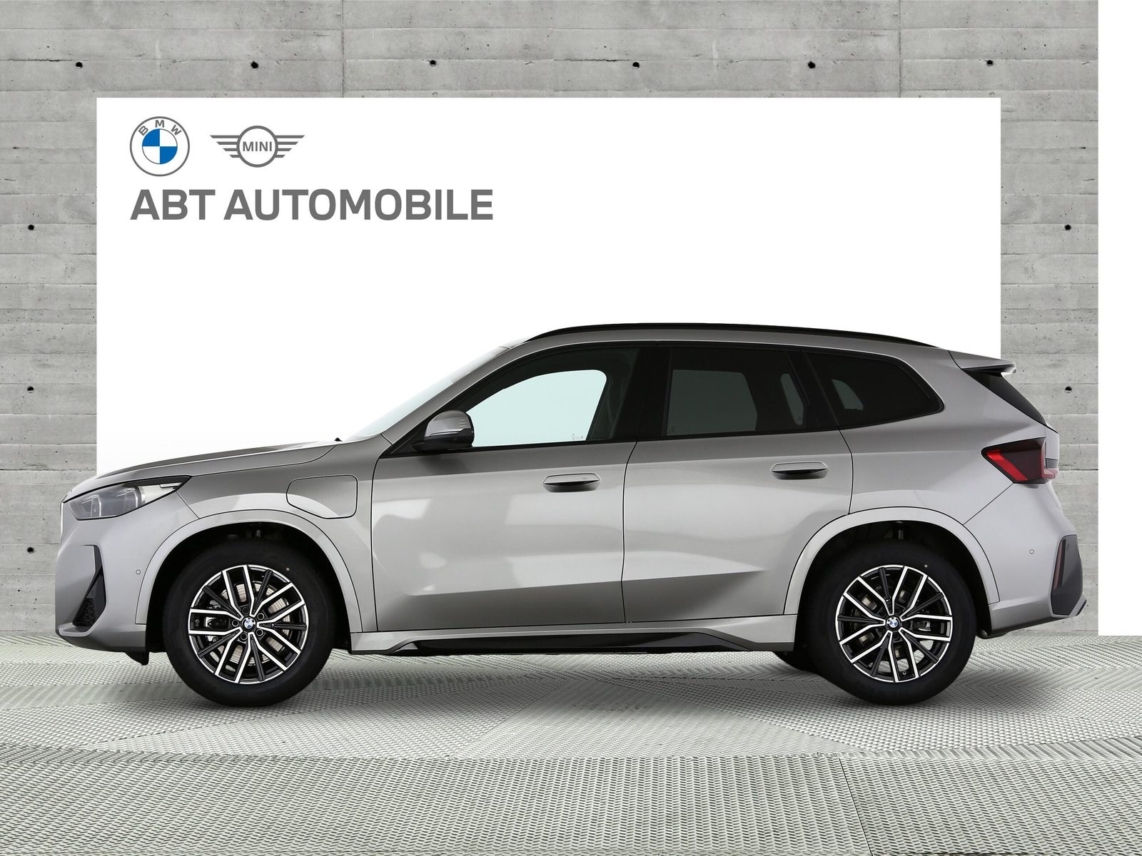BMW X1 30e xDrive paddles, Plug-in-Hybrid Benzin/Elektro, Neuwagen, Automatik - 2
