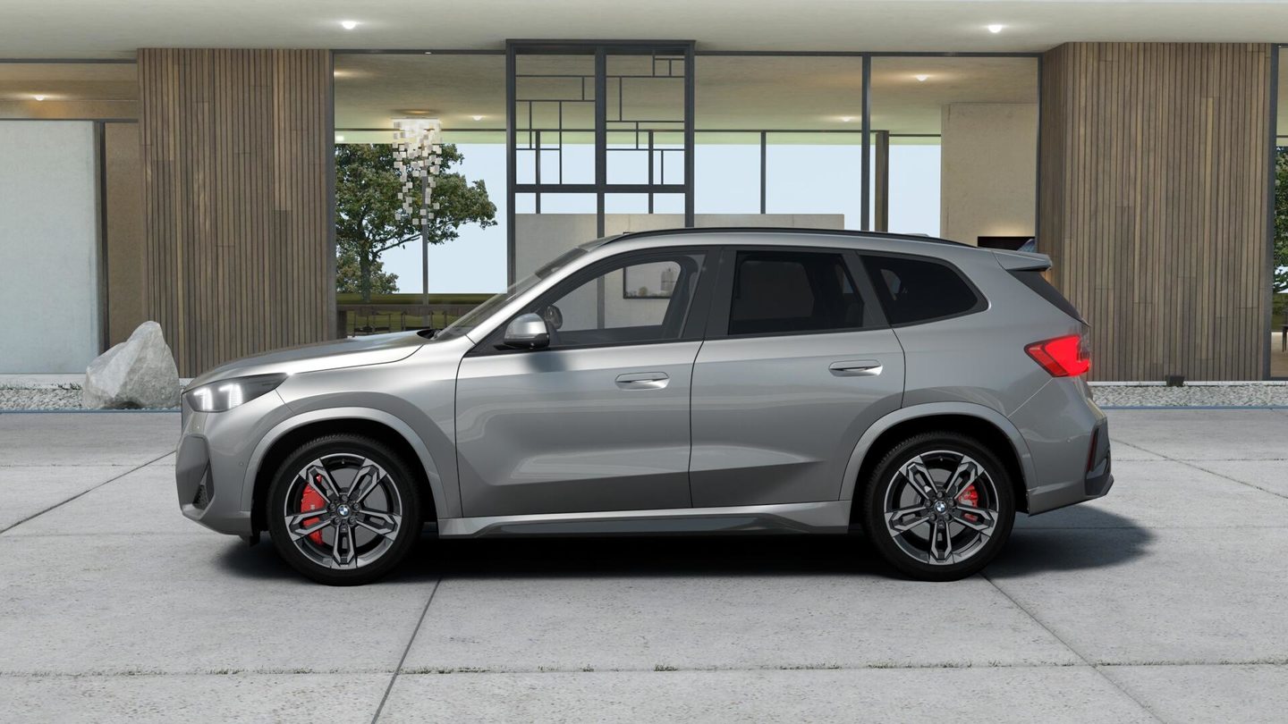 BMW X1 23i xDrive paddles, Hybride Leggero Benzina/Elettrica, Auto nuove, Automatico - 2
