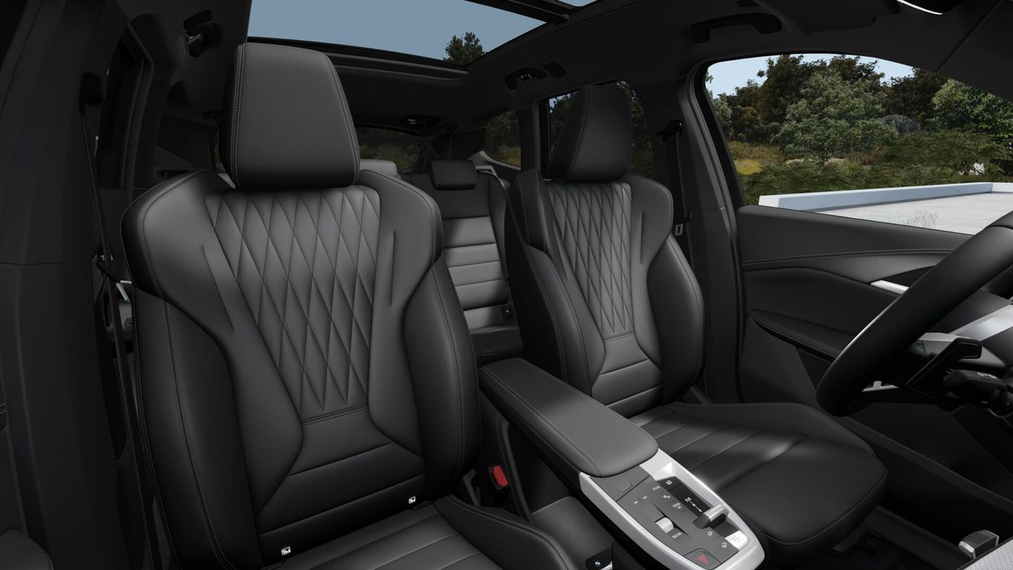 BMW X1 23i xDrive paddles, Mild-Hybrid Petrol/Electric, New car, Automatic - 5