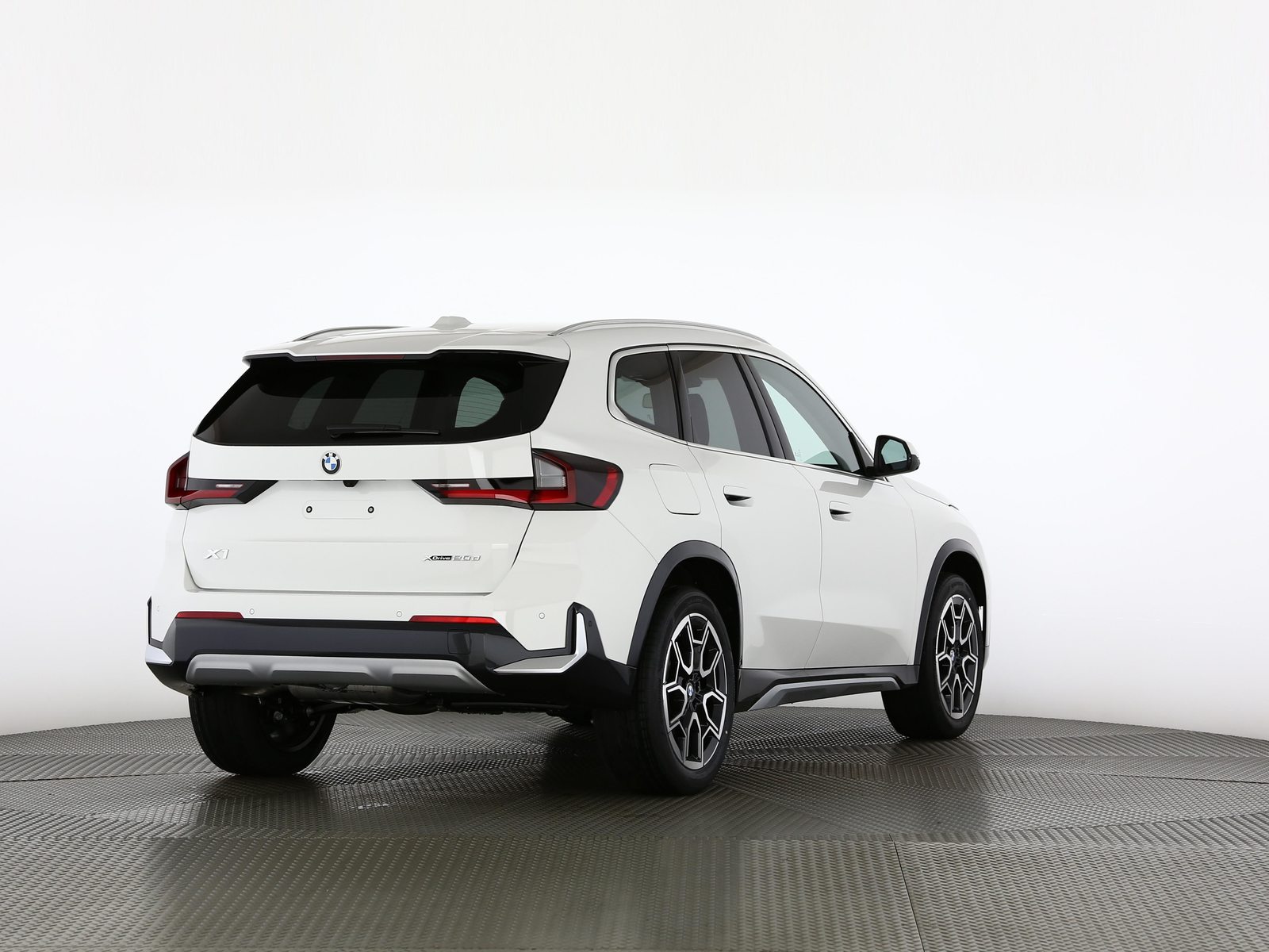 BMW X1 20d xDrive, Mild-Hybrid Diesel/Electric, New car, Automatic - 2