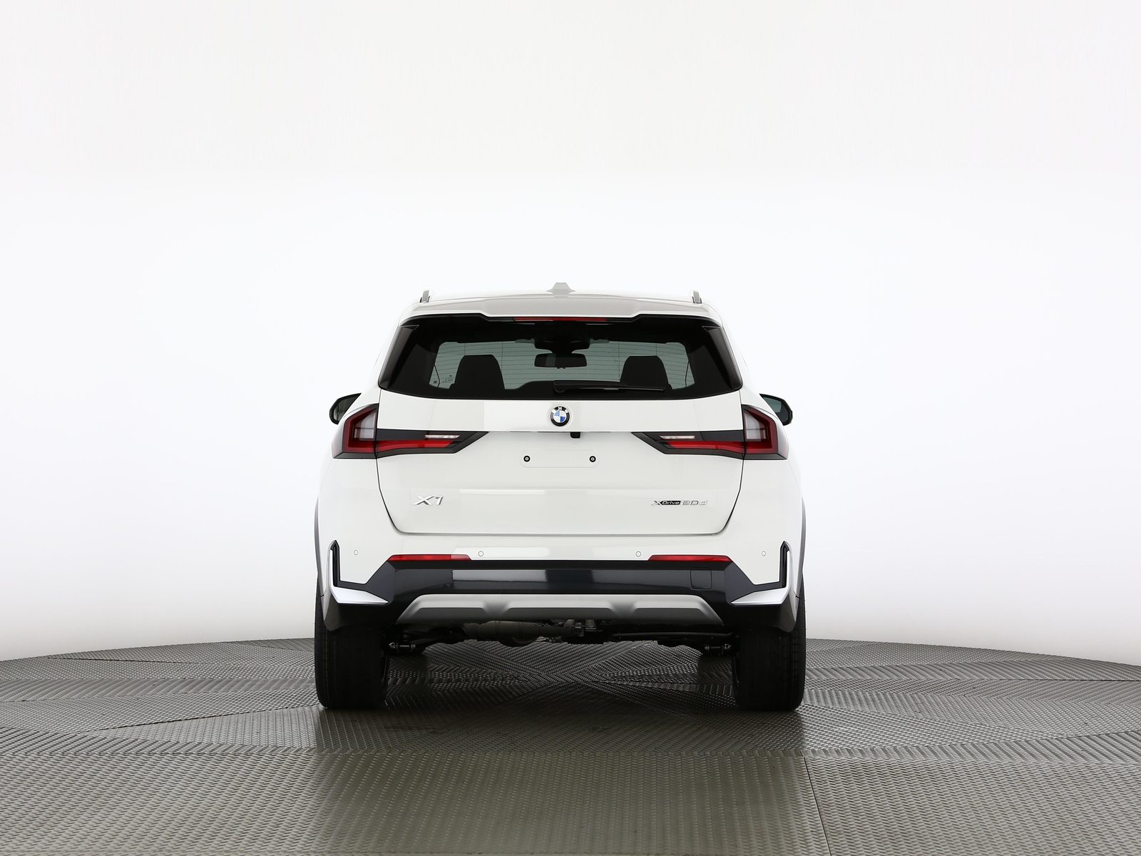 BMW X1 20d xDrive, Mild-Hybrid Diesel/Electric, New car, Automatic - 4