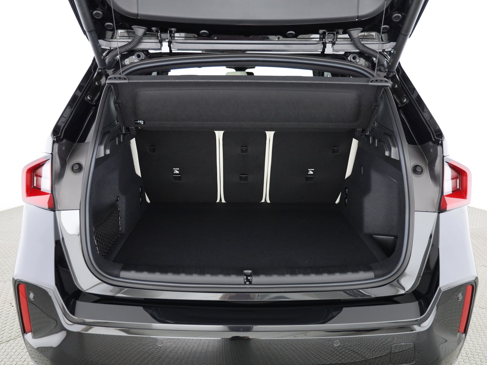 BMW X1 30e, Plug-in-Hybrid Benzina/Elettrica, Auto nuove, Automatico - 7