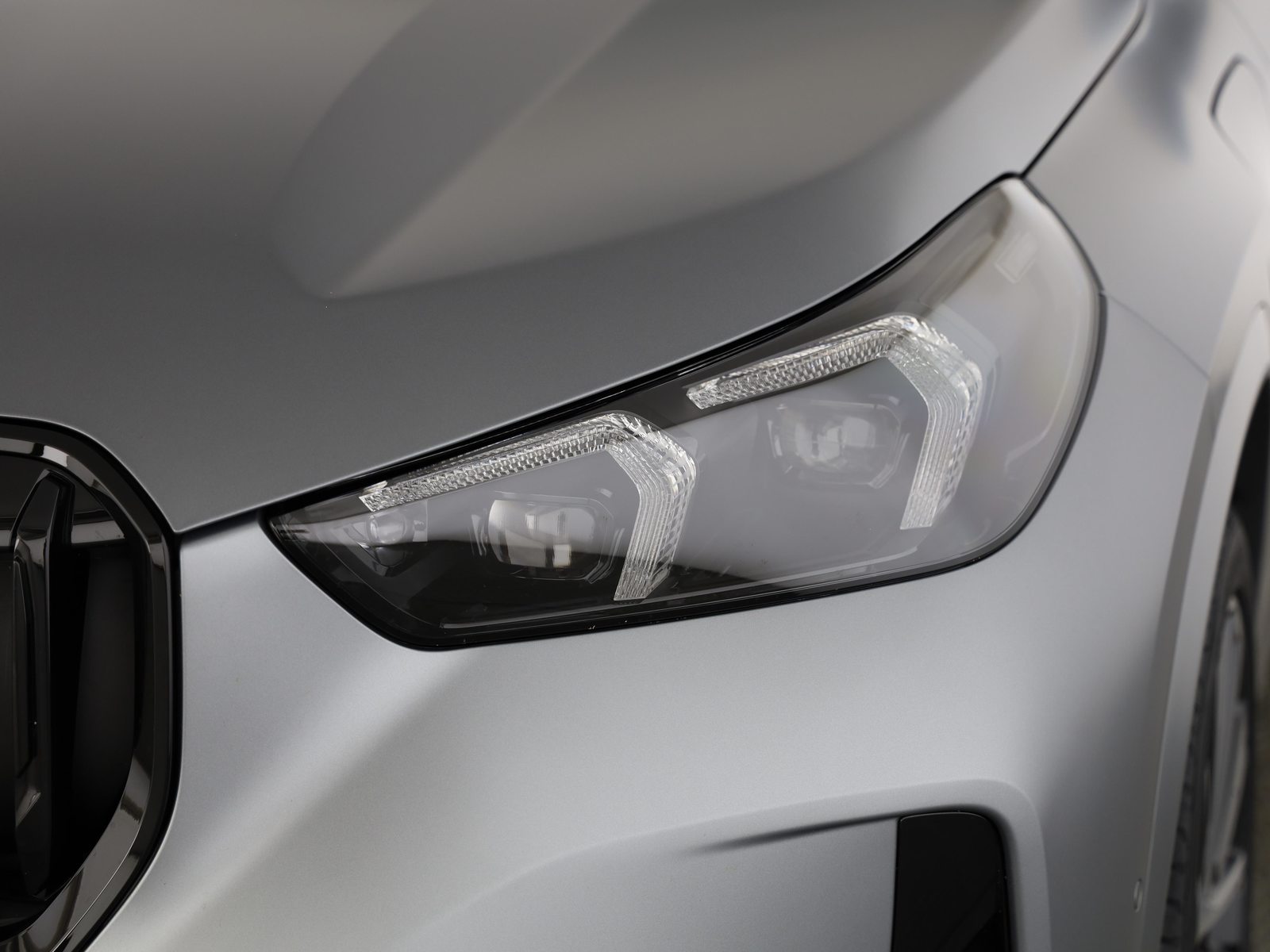 BMW X1 30e xDrive paddles, Hybride Rechargeable Essence/Électricité, Voiture nouvelle, Automatique - 6