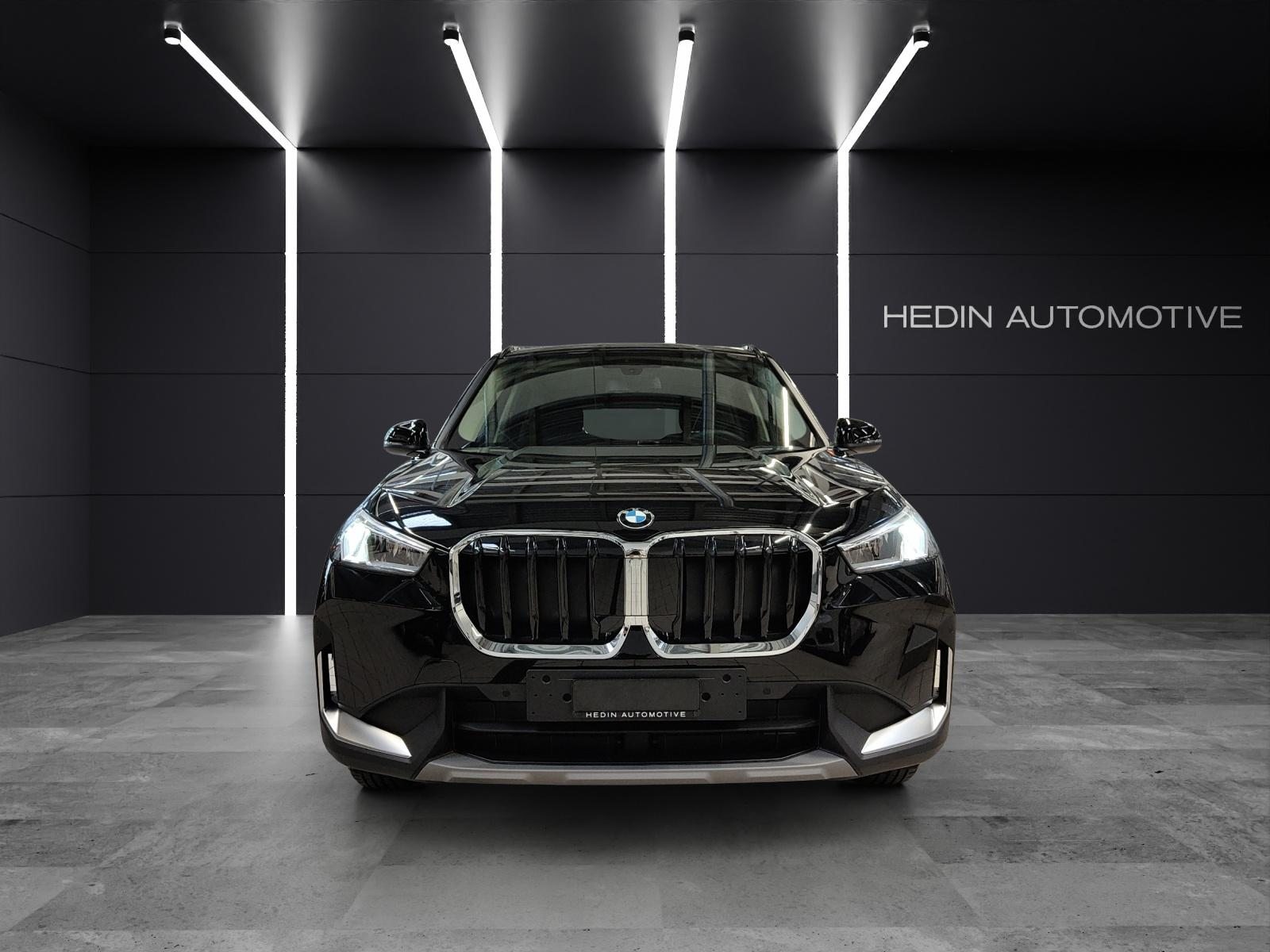 BMW X1 20i sDrive, Mild-Hybrid Petrol/Electric, New car, Automatic - 3
