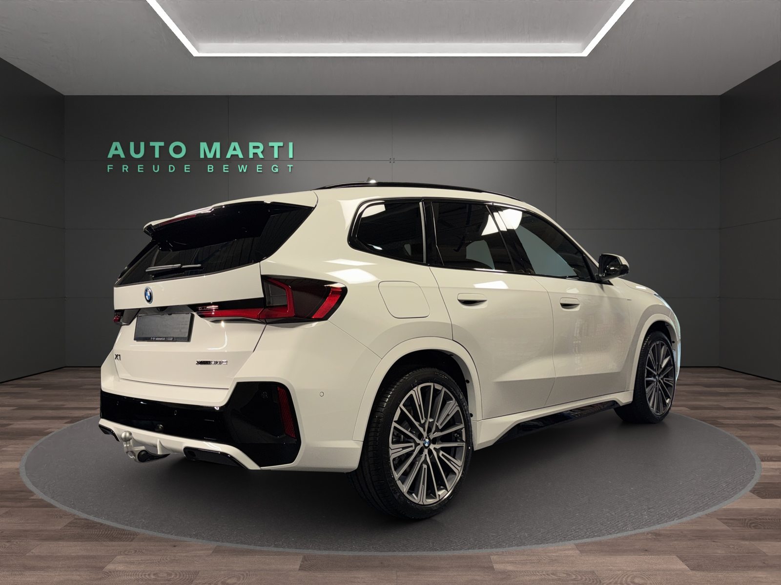 BMW X1 30e xDrive, Plug-in-Hybrid Benzin/Elektro, Neuwagen, Automatik - 4