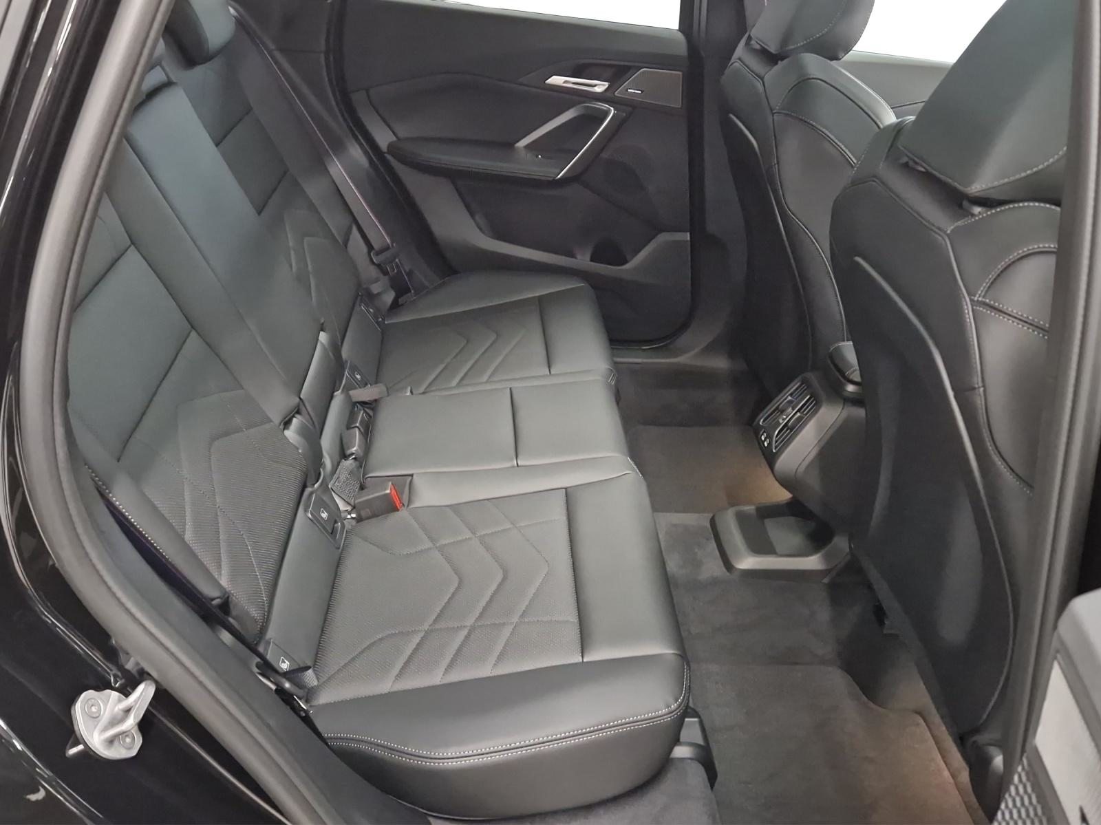 BMW X1 23i xDrive, Mild-Hybrid Benzin/Elektro, Neuwagen, Automatik - 7