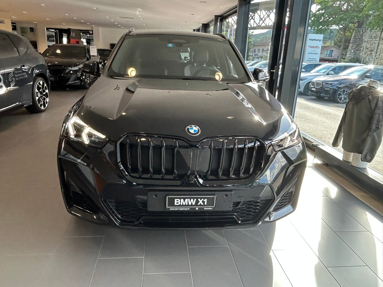 BMW X1 23i 48V M Sport Pro, Mild-Hybrid Benzin/Elektro, Neuwagen, Automatik - 4