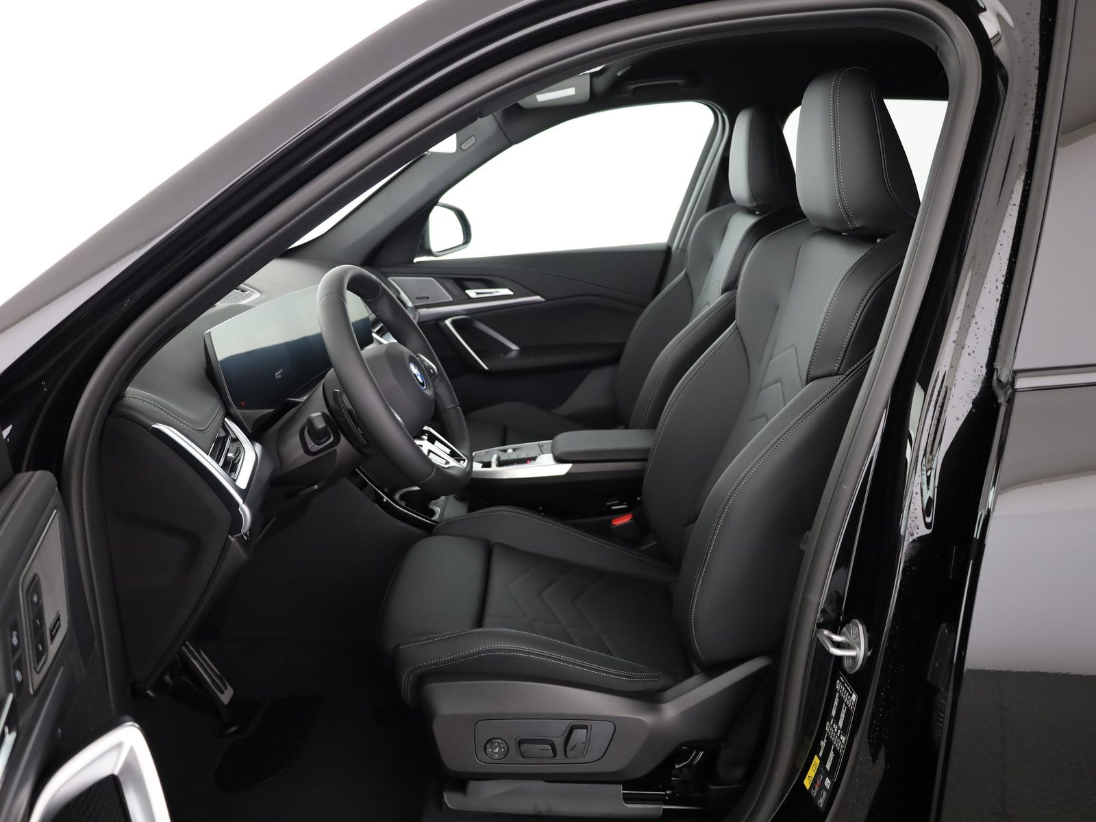 BMW X1 30e xDrive paddles, Plug-in-Hybrid Benzin/Elektro, Neuwagen, Automatik - 5