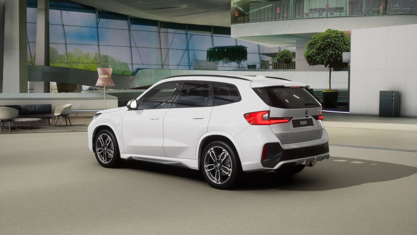 BMW X1 30e xDrive, Plug-in-Hybrid Petrol/Electric, New car, Automatic - 2
