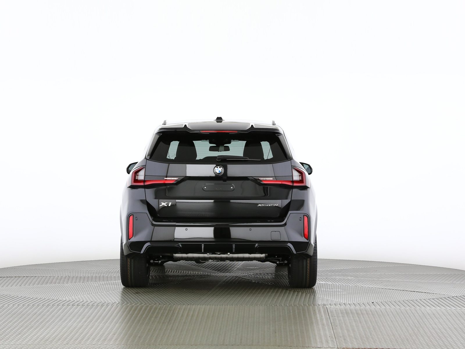 BMW X1 23i xDrive paddles, Mild-Hybrid Benzin/Elektro, Neuwagen, Automatik - 4