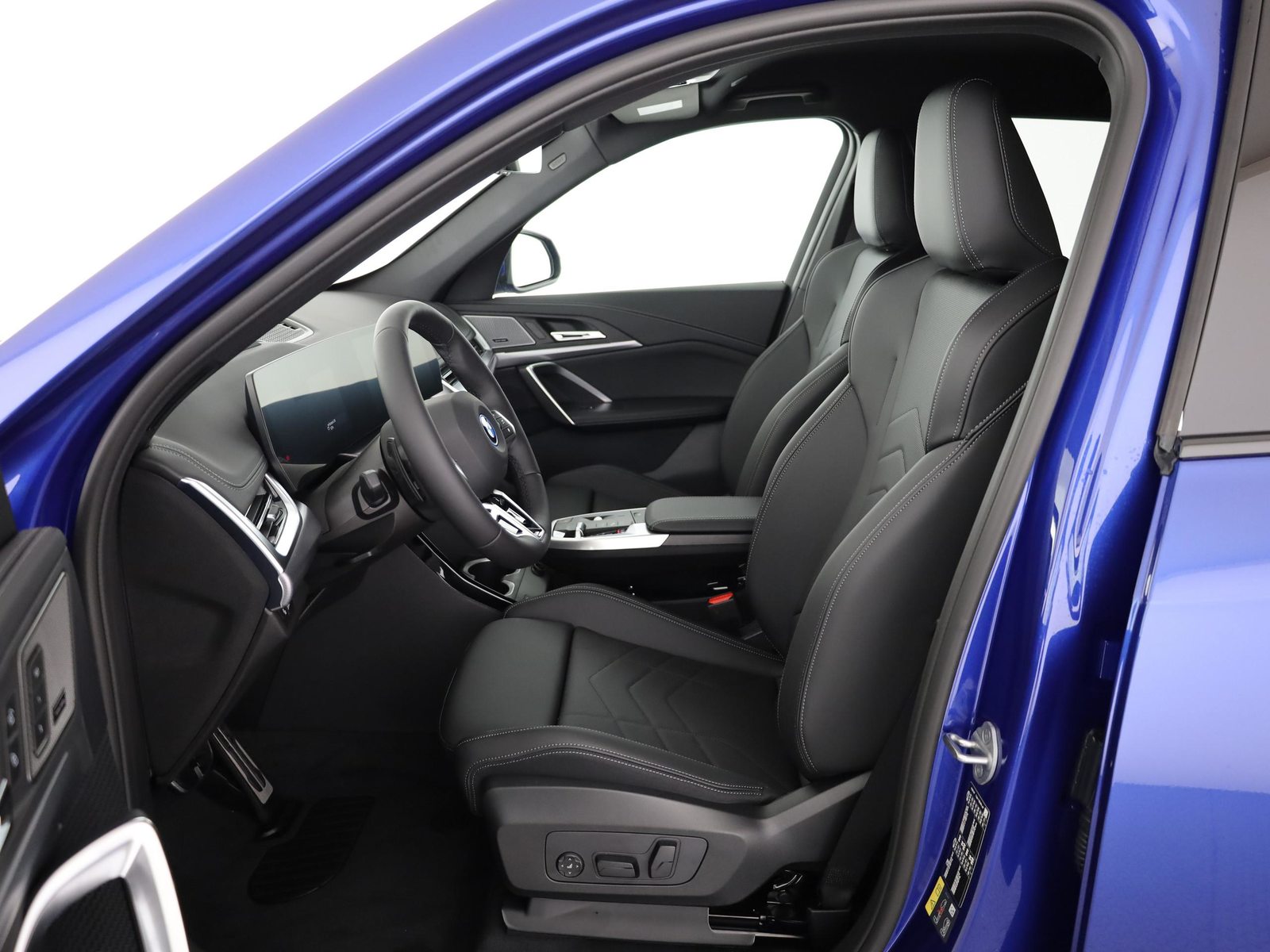 BMW X1 30e xDrive paddles, Plug-in-Hybrid Petrol/Electric, New car, Automatic - 5