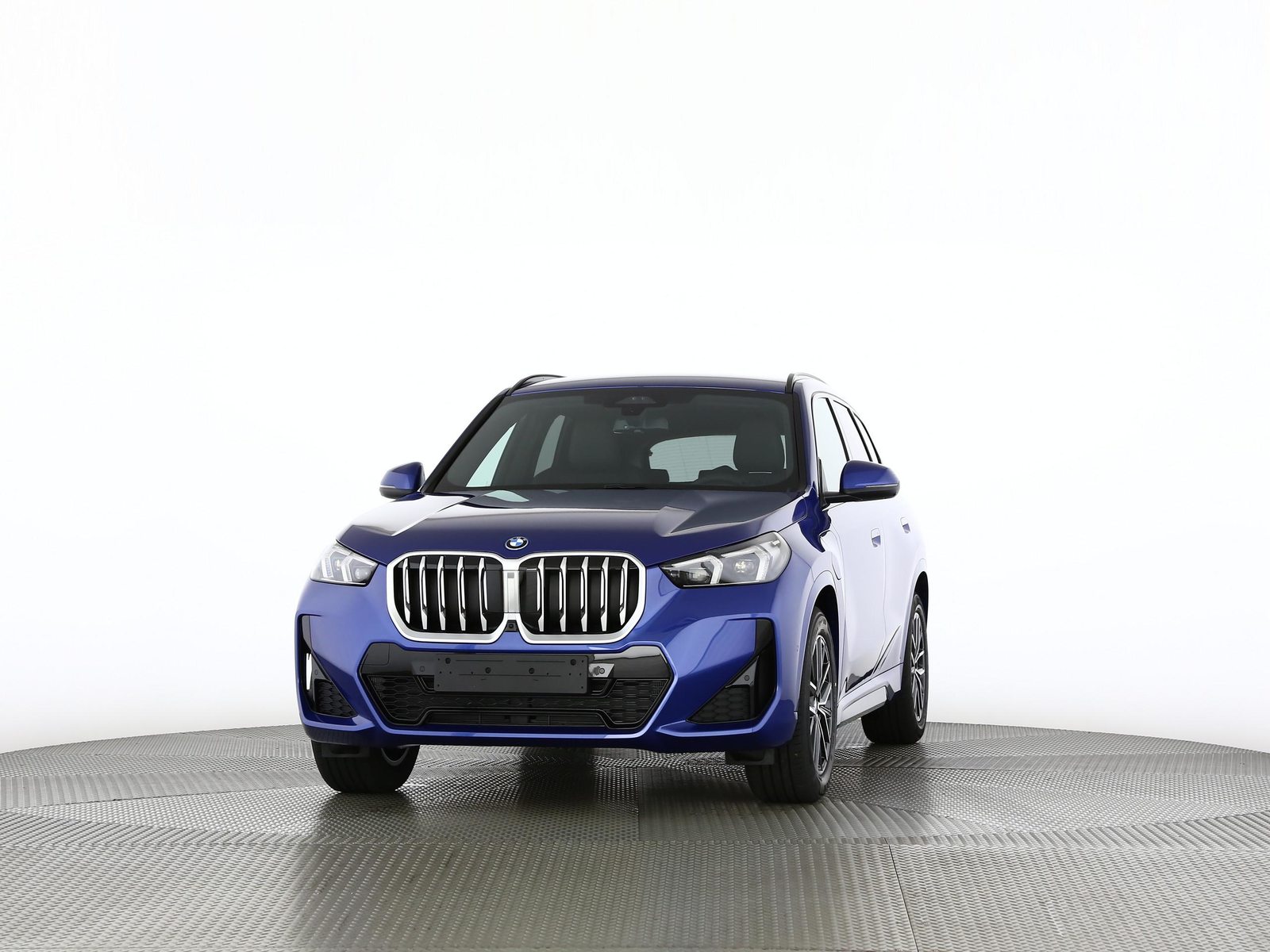 BMW X1 30e xDrive paddles, Plug-in-Hybrid Petrol/Electric, New car, Automatic - 7