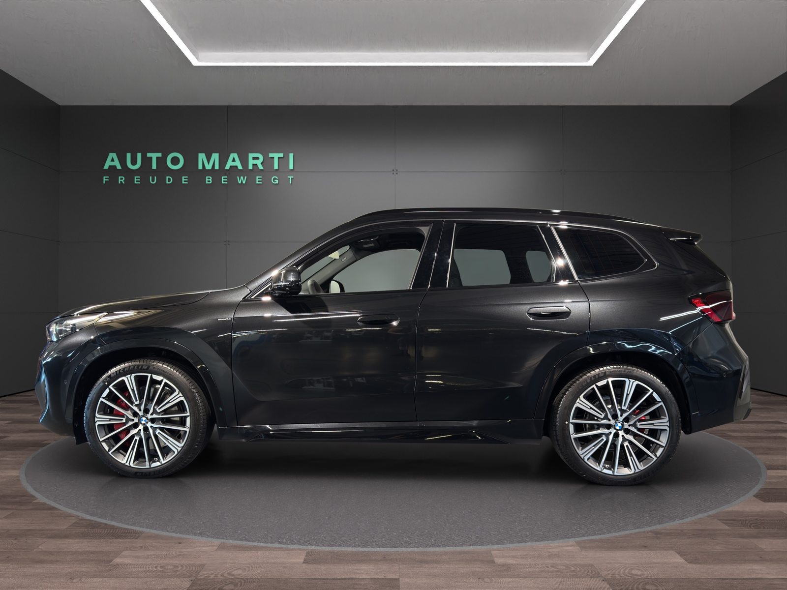 BMW X1 23i xDrive, Mild-Hybrid Benzin/Elektro, Neuwagen, Automatik - 2