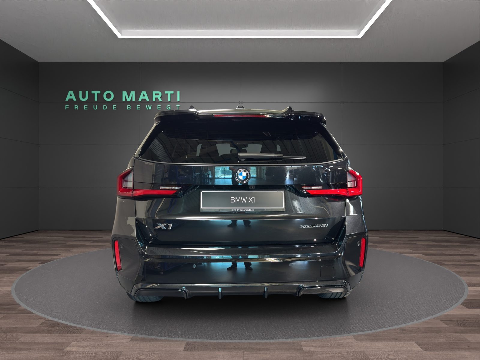 BMW X1 23i xDrive, Mild-Hybrid Benzin/Elektro, Neuwagen, Automatik - 4