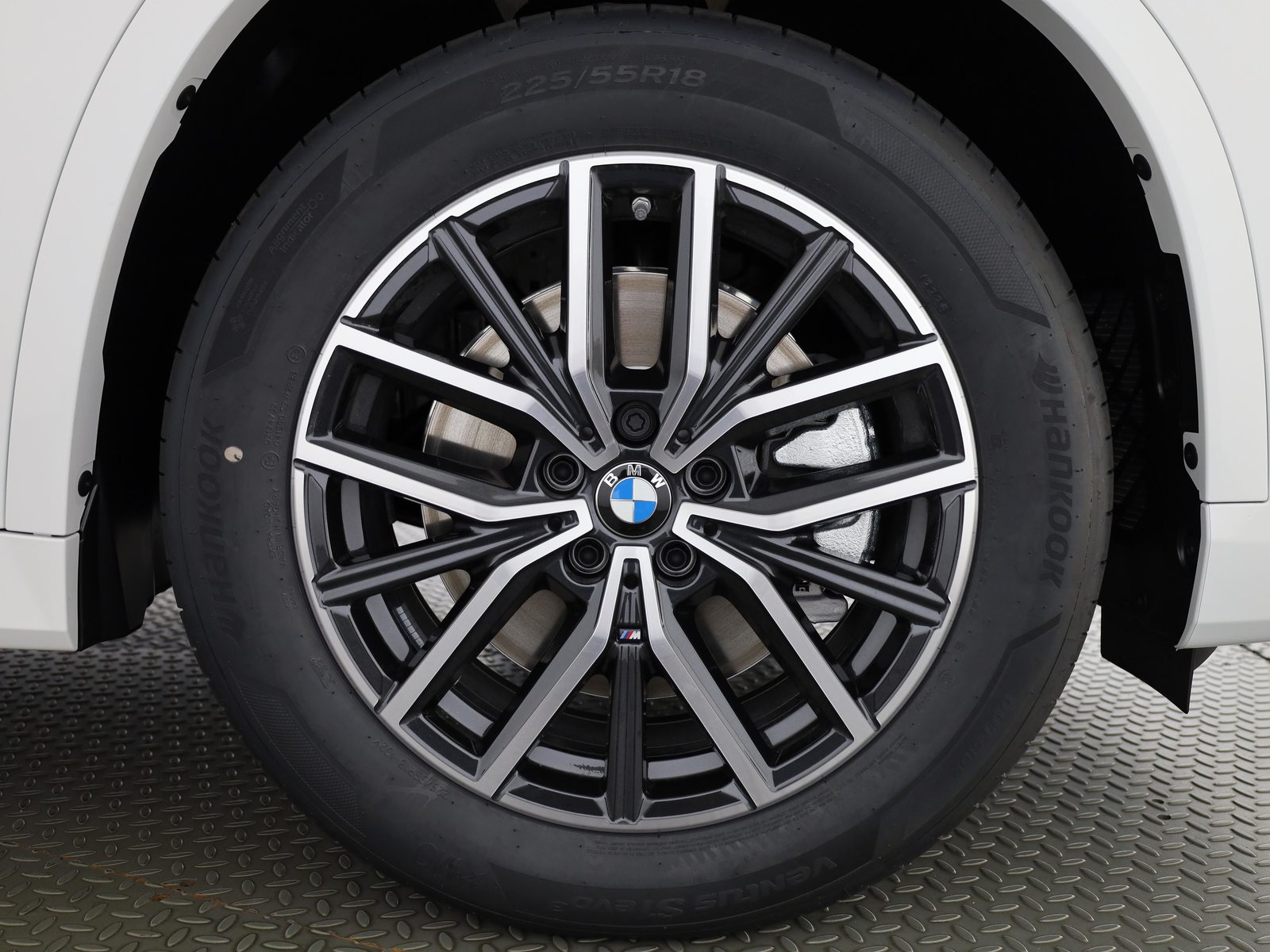 BMW X1 23i xDrive paddles, Hybride Léger Essence/Électricité, Voiture nouvelle, Automatique - 7