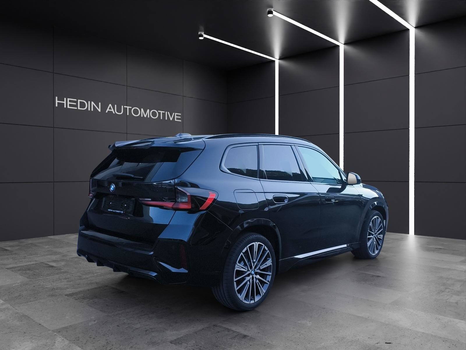 BMW X1 23d xDrive paddles, Hybride Leggero Diesel/Elettrica, Auto nuove, Automatico - 4