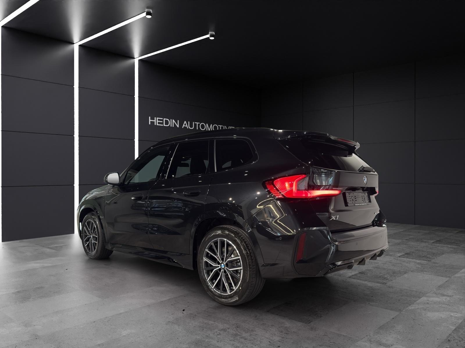 BMW X1 20d xDrive paddles, Mild-Hybrid Diesel/Electric, New car, Automatic - 4