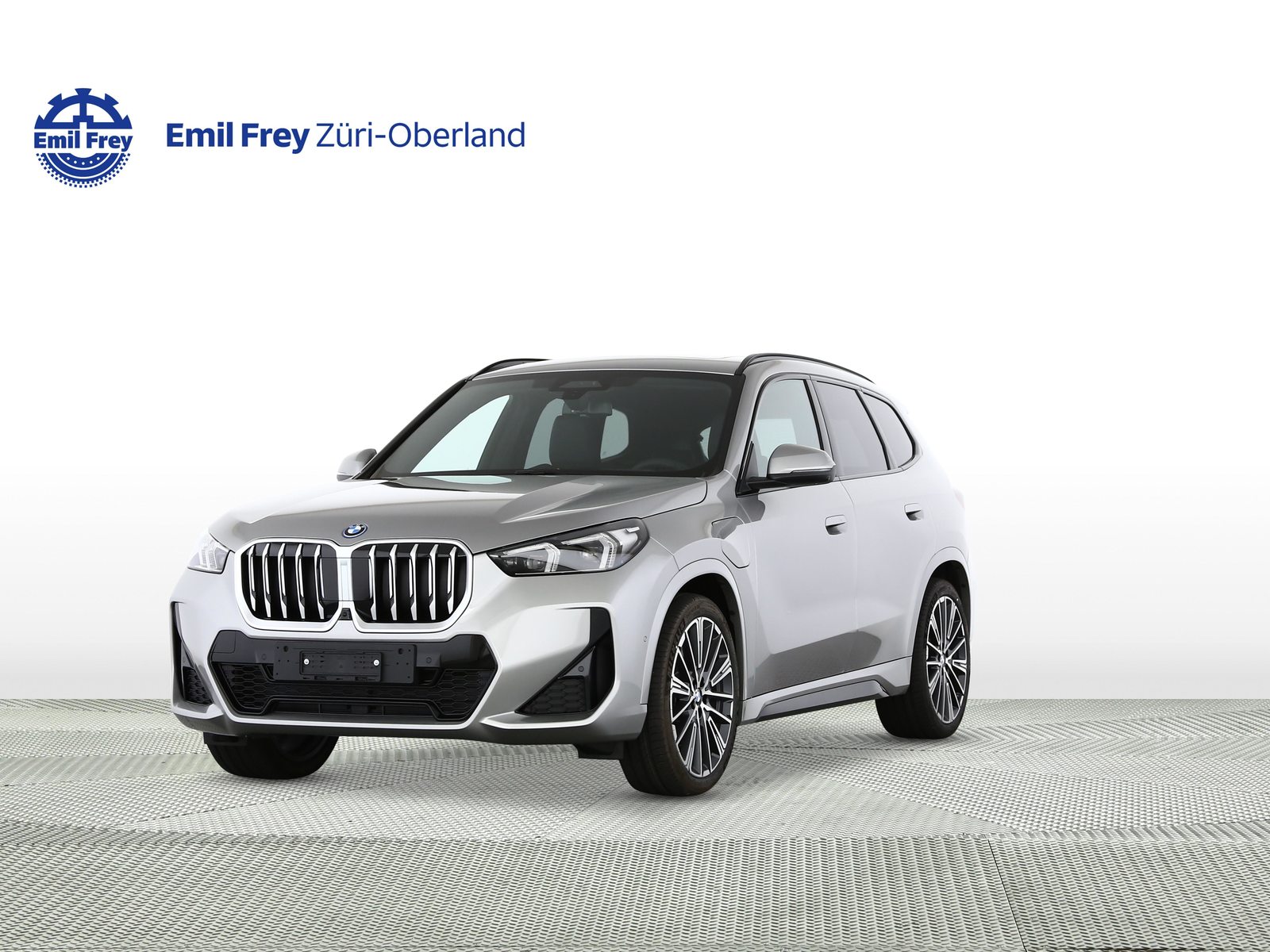 BMW X1 30e xDrive paddles