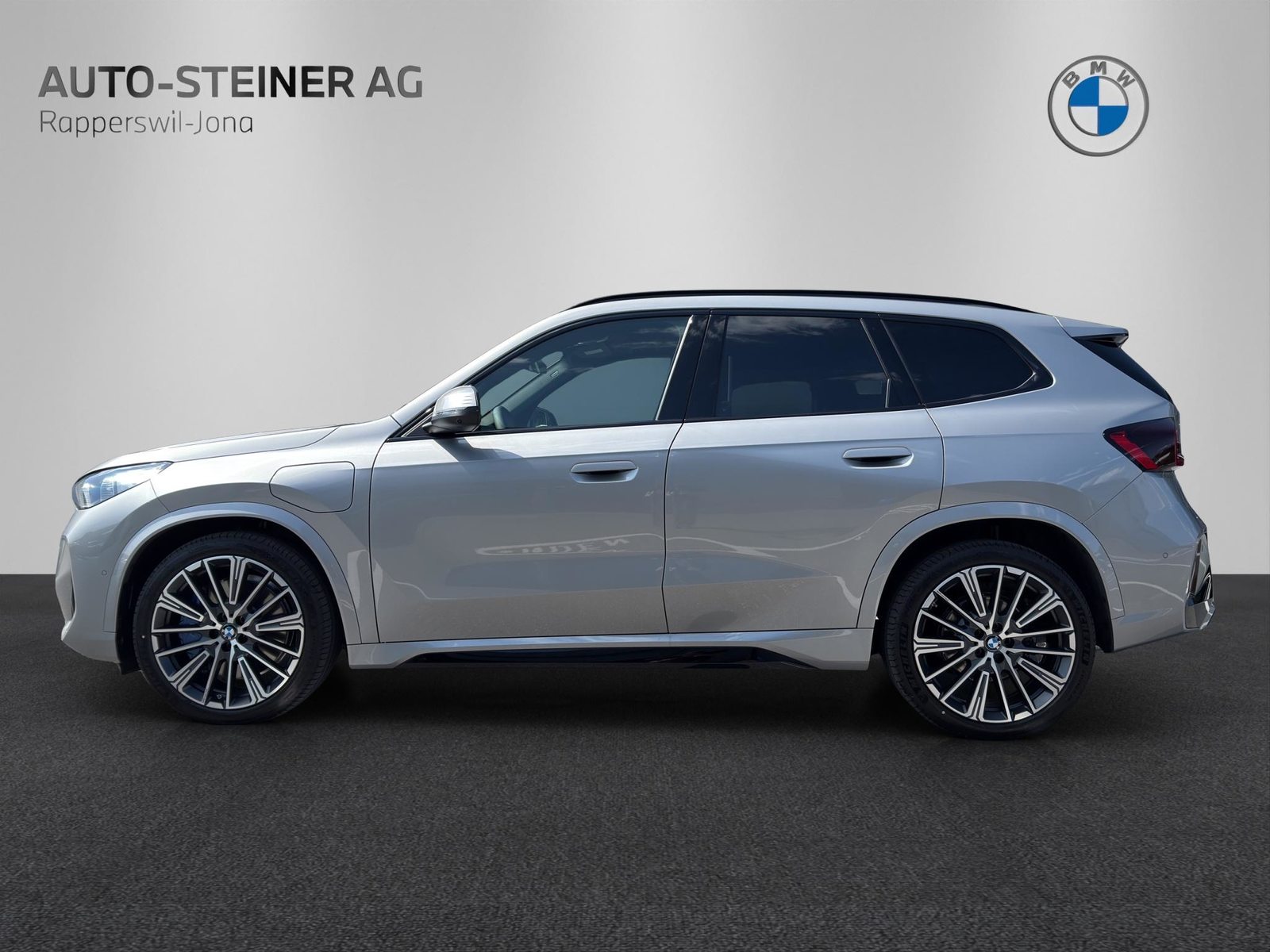 BMW X1 30e xDrive paddles, Plug-in-Hybrid Benzin/Elektro, Neuwagen, Automatik - 2