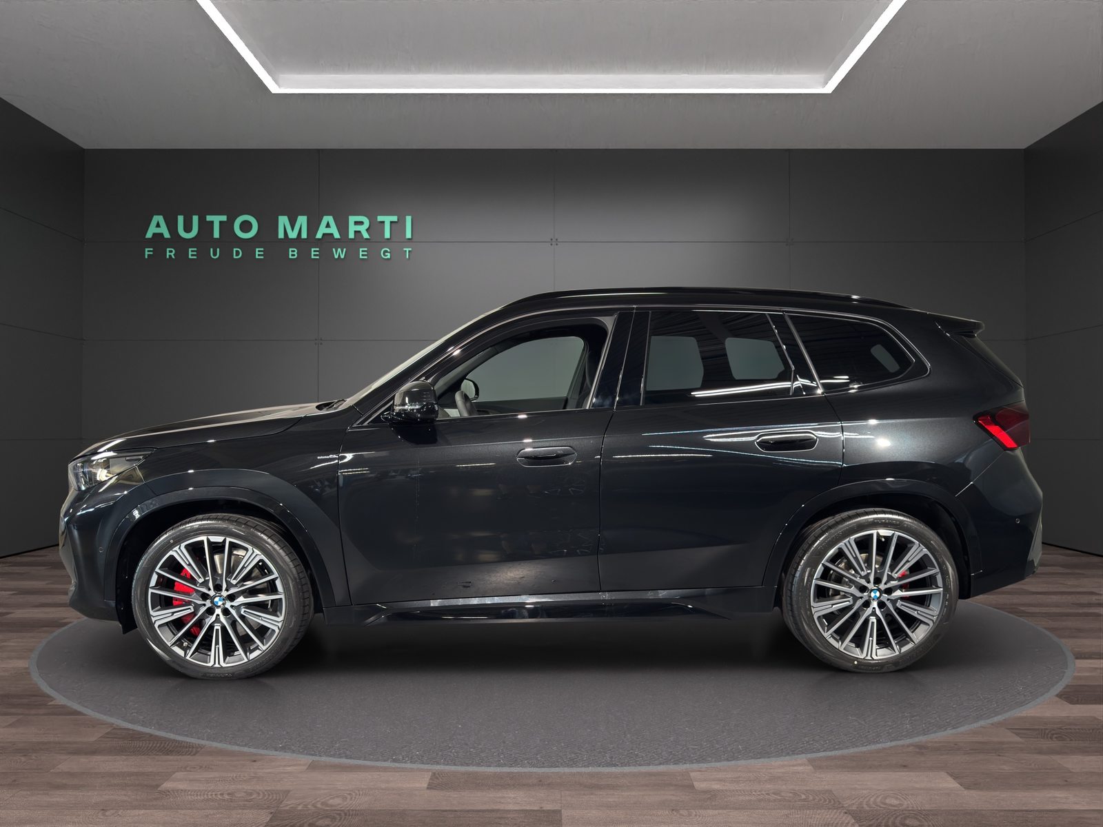 BMW X1 20i sDrive paddles, Mild-Hybrid Benzin/Elektro, Neuwagen, Automatik - 2