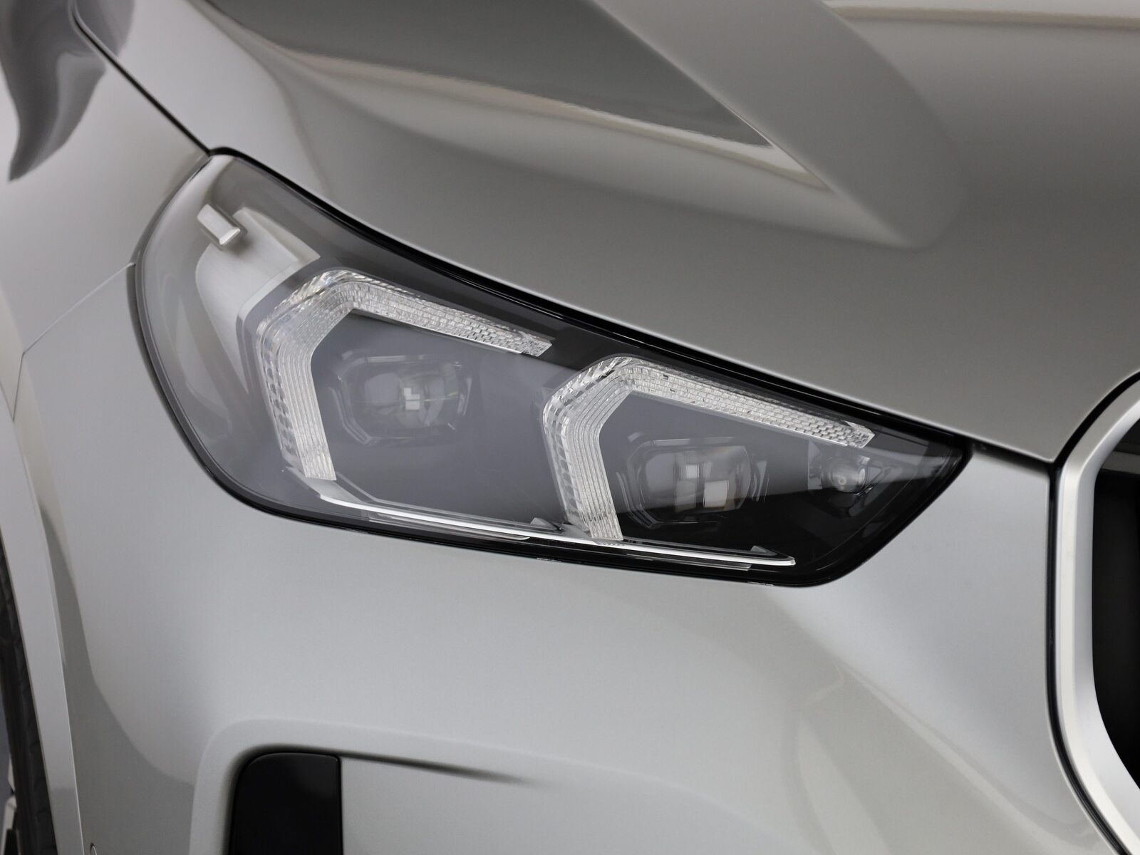 BMW X1 23i xDrive paddles, Mild-Hybrid Benzin/Elektro, Neuwagen, Automatik - 6