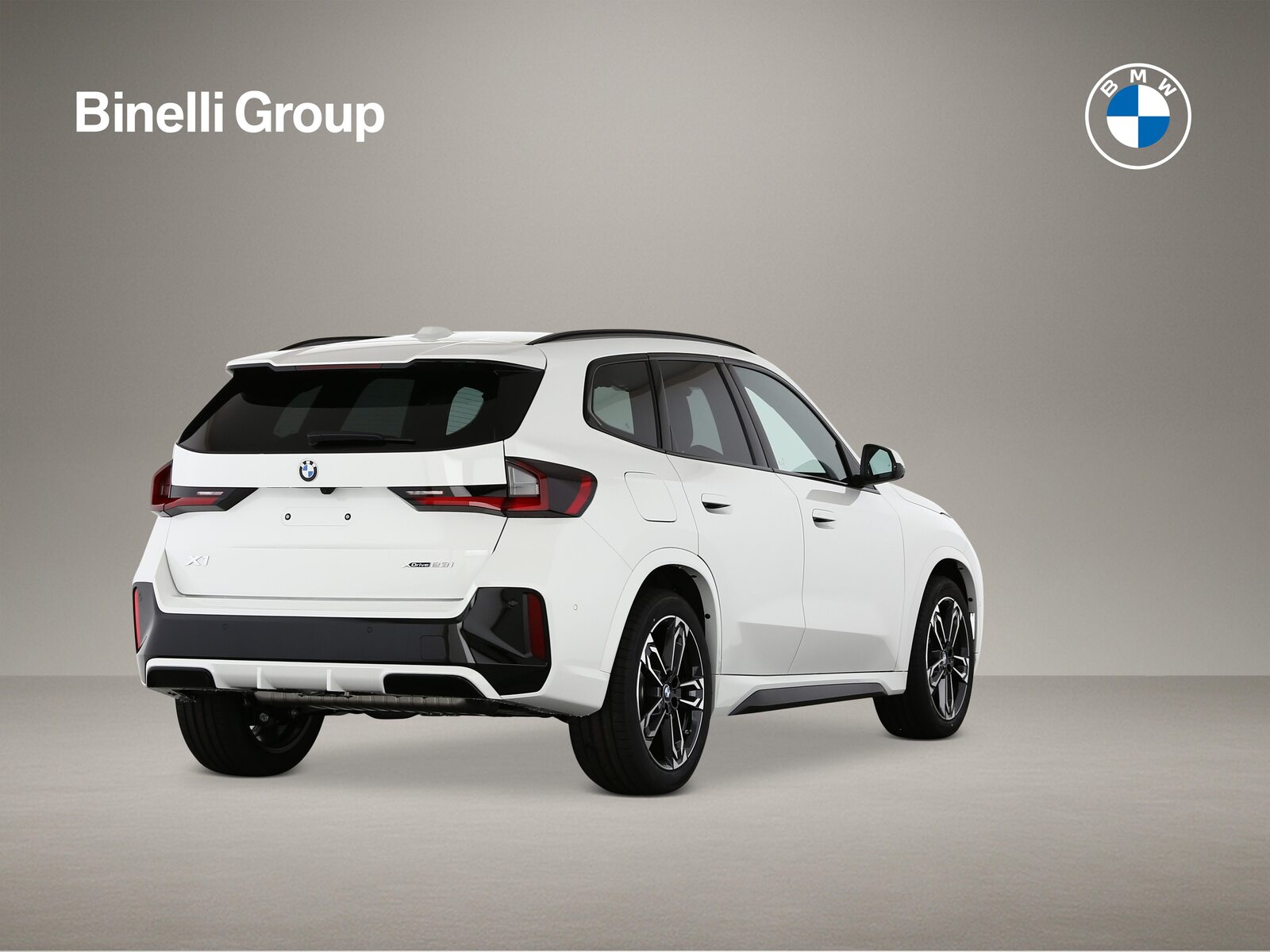 BMW X1 23i xDrive, Mild-Hybrid Benzin/Elektro, Neuwagen, Automatik - 2