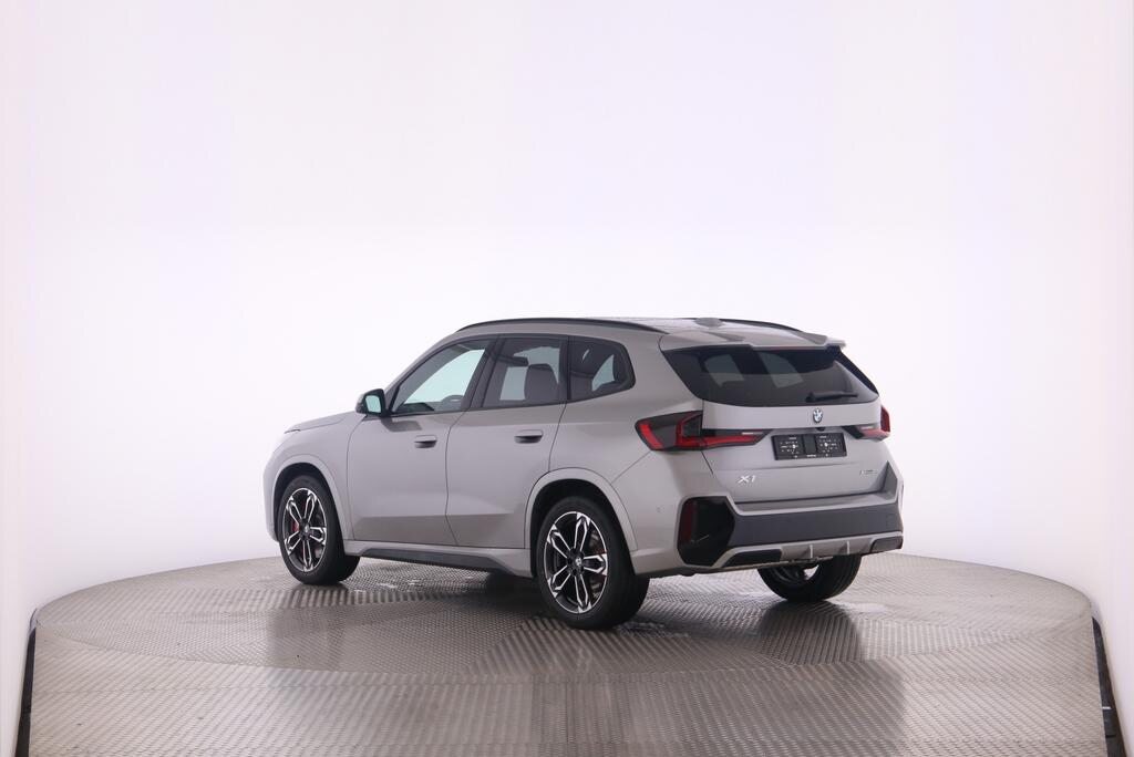 BMW X1 23i xDrive, Mild-Hybrid Benzin/Elektro, Neuwagen, Automatik - 4