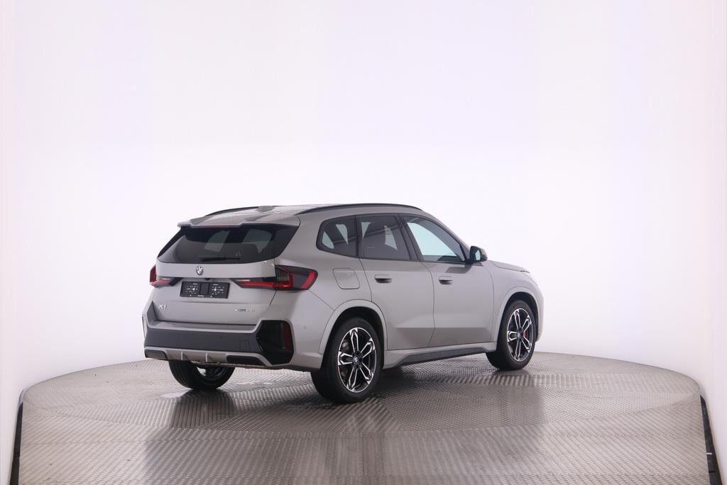 BMW X1 23i xDrive, Mild-Hybrid Benzin/Elektro, Neuwagen, Automatik - 5