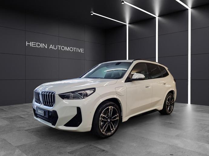 BMW X1 xDrive30e, Plug-in-Hybrid Benzin/Elektro, Neuwagen, Automatik