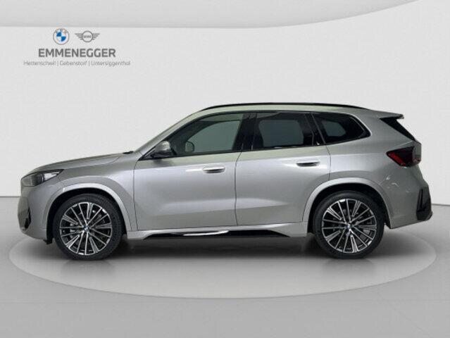 BMW X1 U11 20i sDrive paddles, Mild-Hybrid Benzin/Elektro, Neuwagen, Automatik - 2