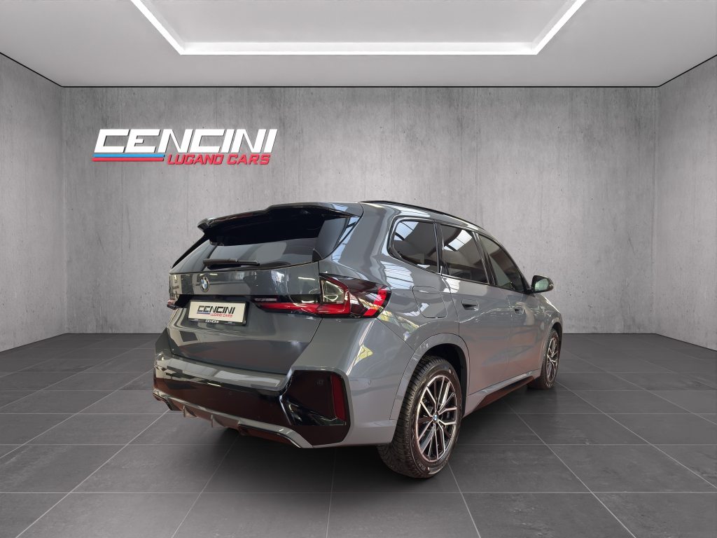 BMW X1 20d xDrive paddles, Mild-Hybrid Diesel/Elektro, Occasion / Gebraucht, Automatik - 4