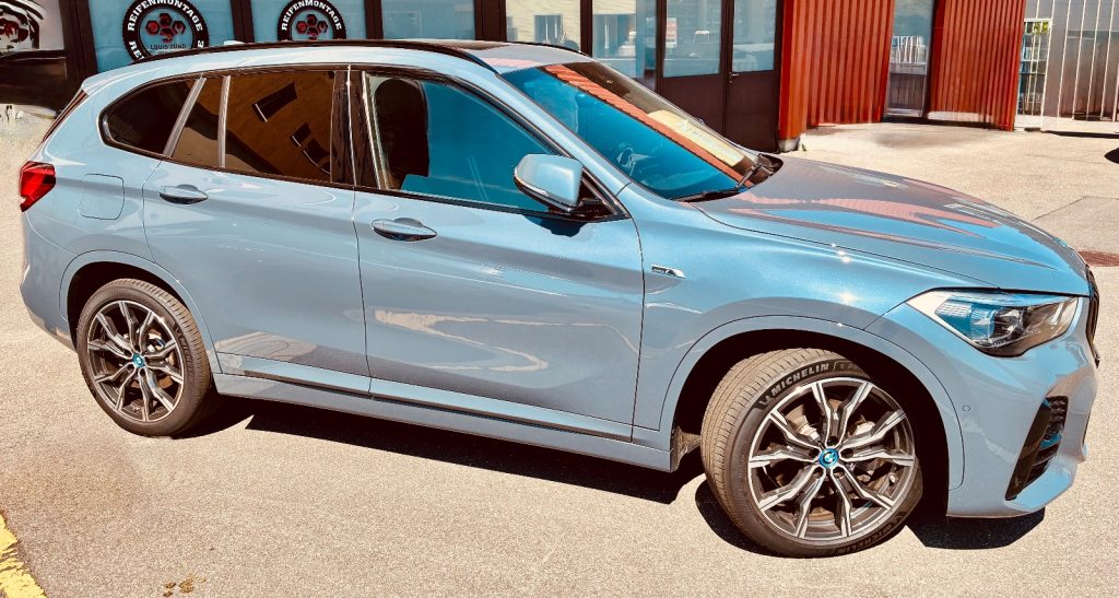 BMW X1 25e xDrive, Plug-in-Hybrid Petrol/Electric, Second hand / Used, Automatic - 2