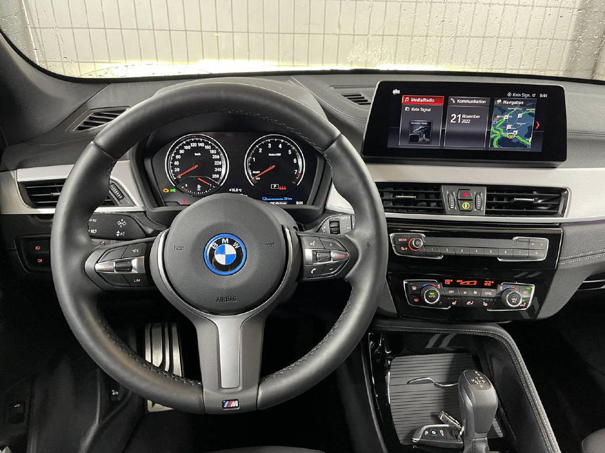 BMW X1 25e, Plug-in-Hybrid Benzin/Elektro, Occasion / Gebraucht, Automatik - 2