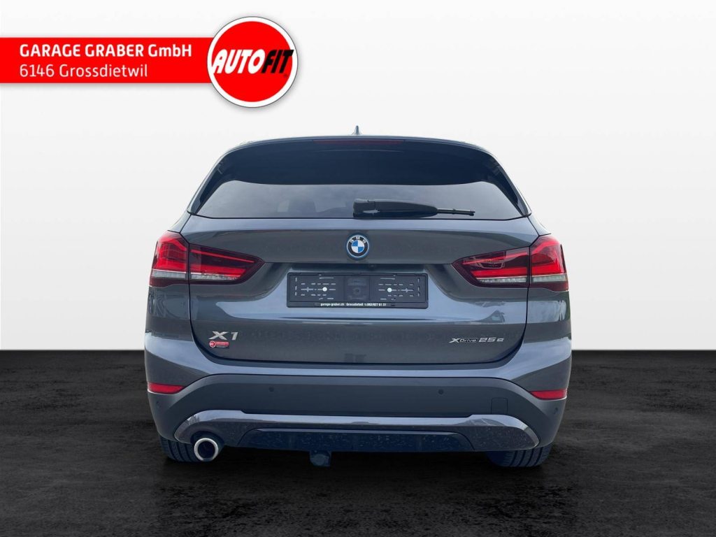BMW 25e xDrive, Plug-in-Hybrid Benzina/Elettrica, Occasioni / Usate, Automatico - 4