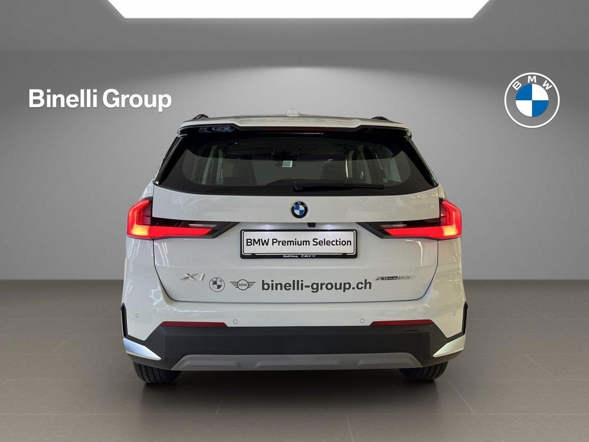 BMW X1 23i, Mild-Hybrid Petrol/Electric, Second hand / Used, Automatic - 4