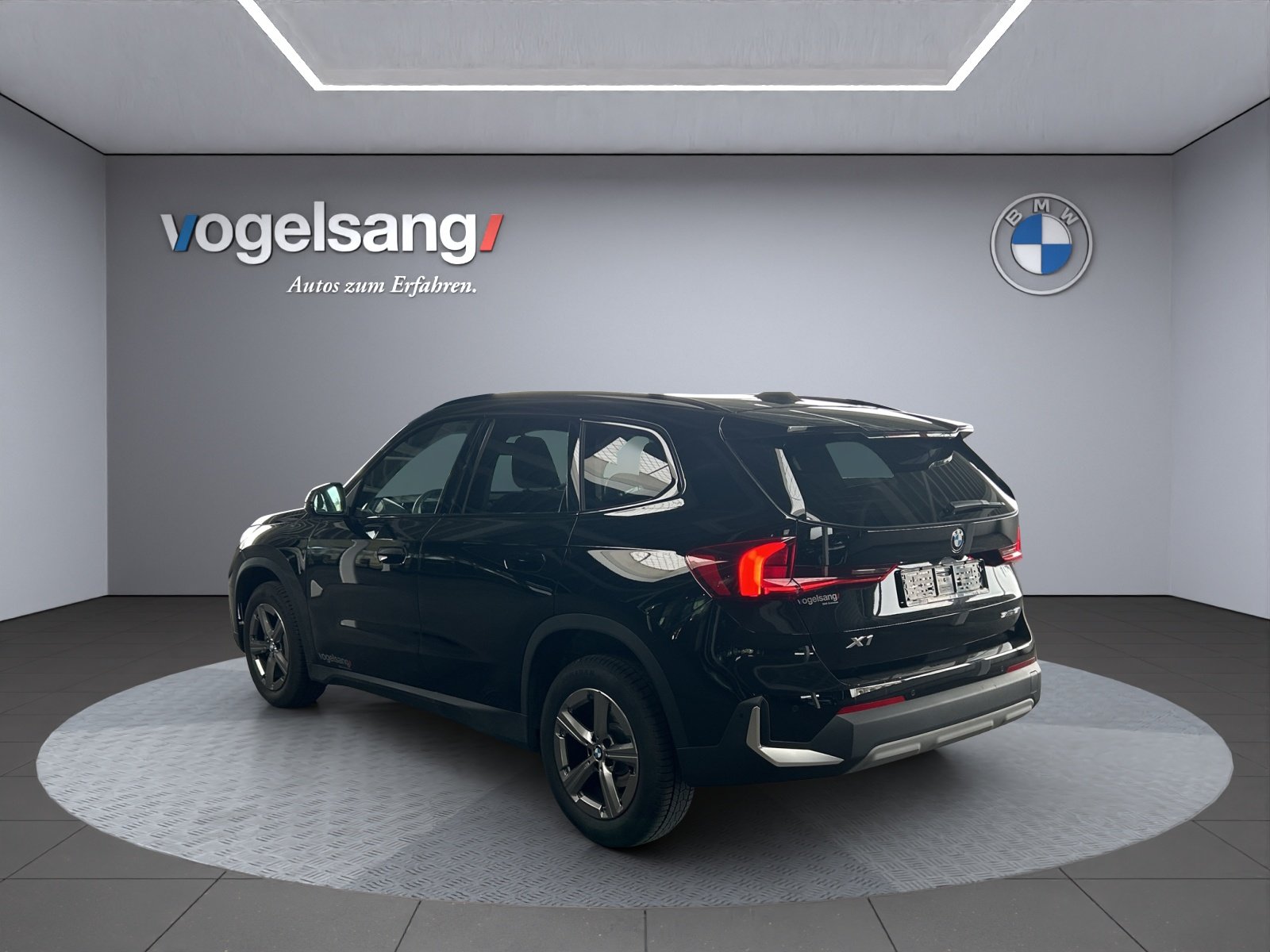 BMW X1 sDrive 18i, Petrol, Second hand / Used, Automatic - 2