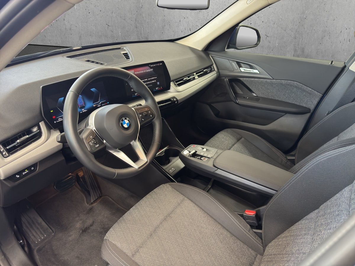 BMW X1 23i 48V, Mild-Hybrid Petrol/Electric, Second hand / Used, Automatic - 5