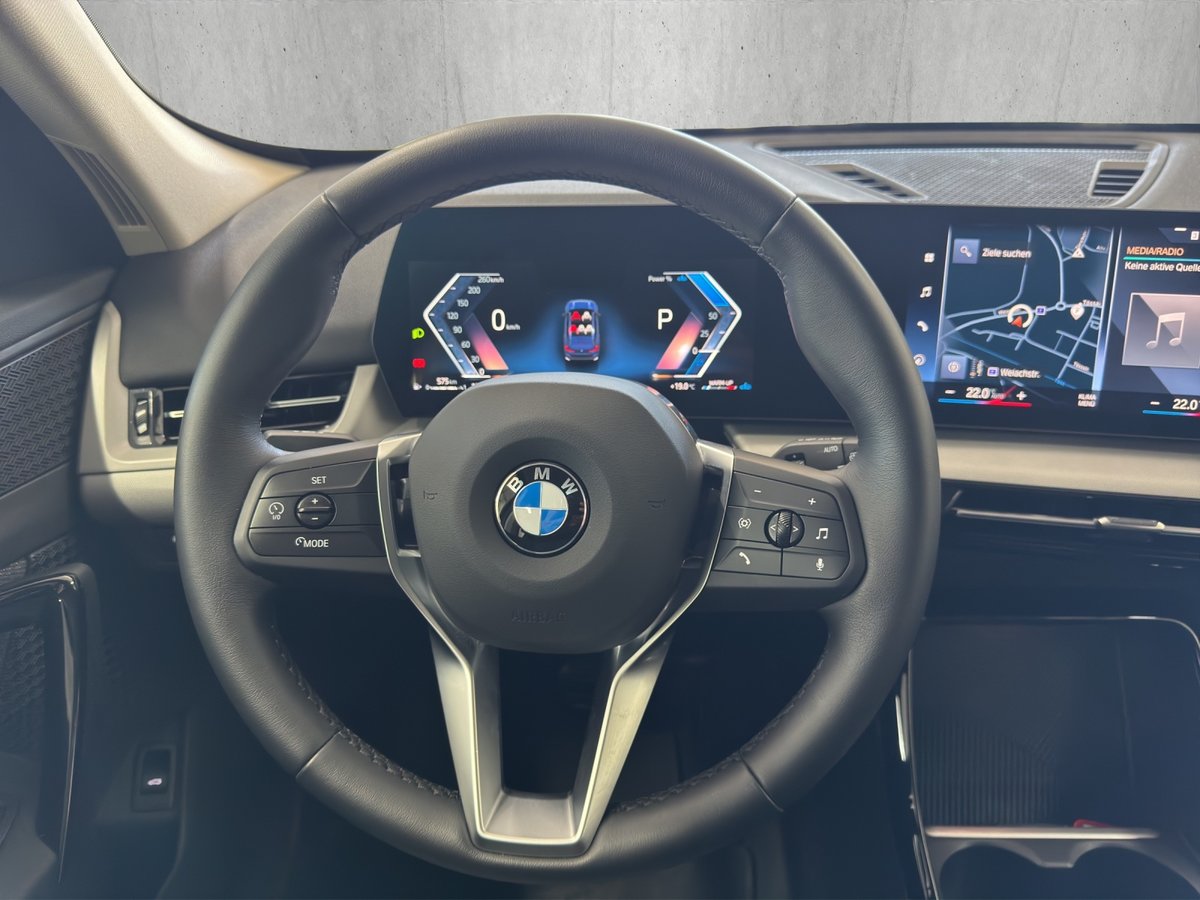 BMW X1 23i 48V, Mild-Hybrid Petrol/Electric, Second hand / Used, Automatic - 6