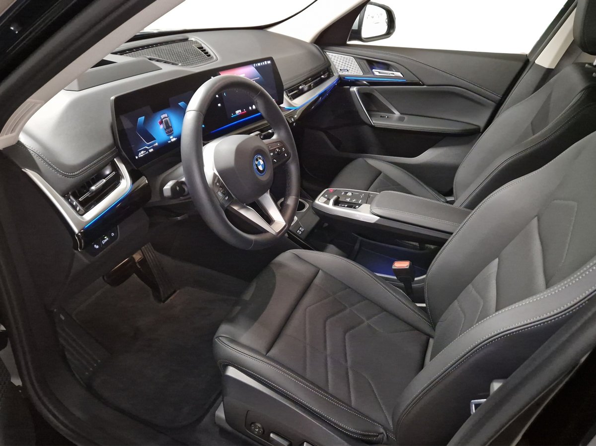 BMW X1 30e xLine, Plug-in-Hybrid Benzin/Elektro, Occasion / Gebraucht, Automatik - 5
