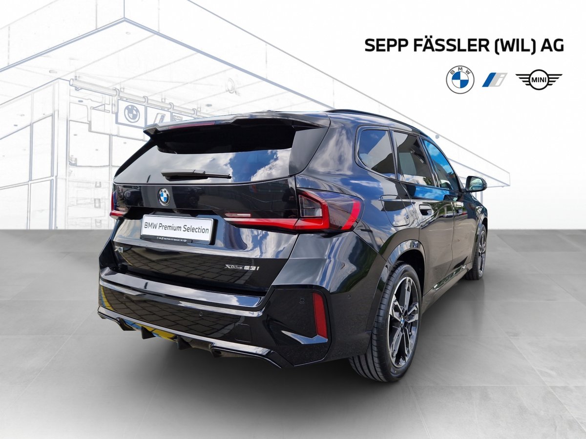 BMW X1 23i 48V M Sport, Hybride Léger Essence/Électricité, Occasion / Utilisé, Automatique - 2