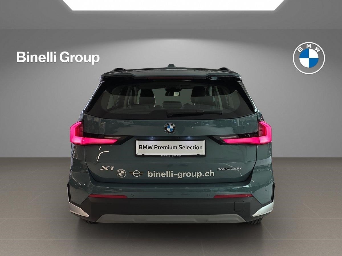 BMW X1 23i, Hybride Léger Essence/Électricité, Occasion / Utilisé, Automatique - 4